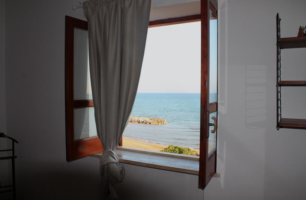 פוצאלו Villa Eva Sul Mare Area "A" חדר תמונה