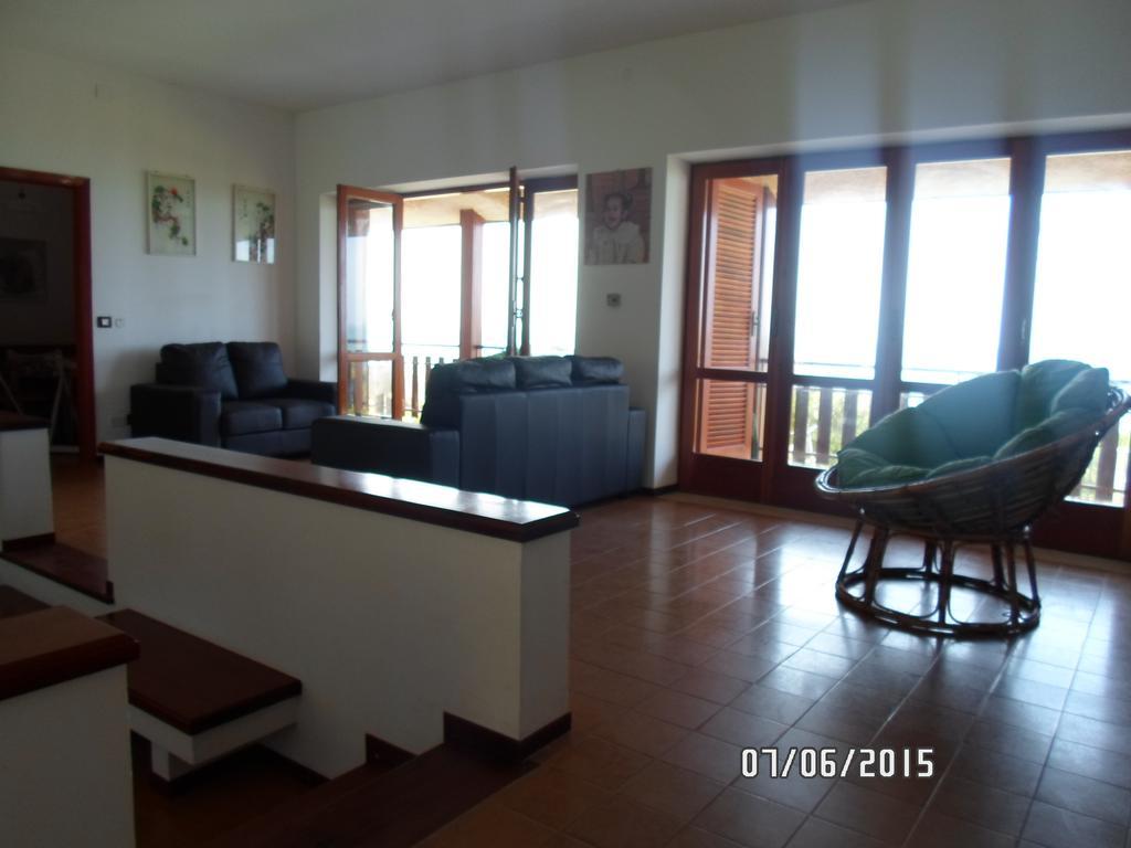 פוצאלו Villa Eva Sul Mare Area "A" מראה חיצוני תמונה